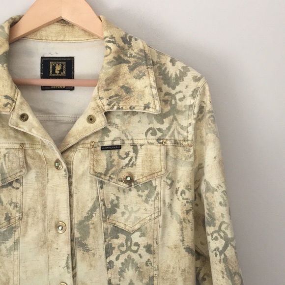 CAPPOPERA Floral Jewel Button Denim Jacket - Picture 2 of 8